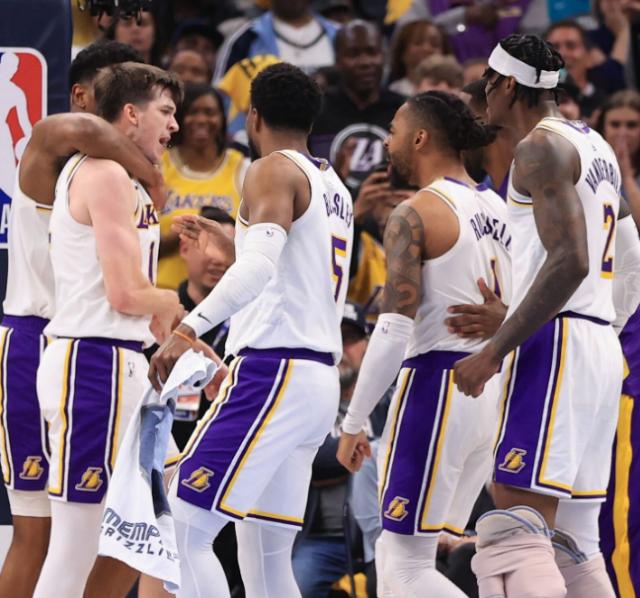 趣体育APP-4人20+小里还能比肩OK 冲击2比0开局湖人胜券在握